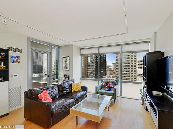 2nd image of 8 E Randolph St Unit 2303