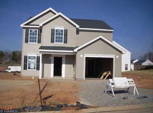 1483 Bromwich Dr, Winston Salem, NC 27217