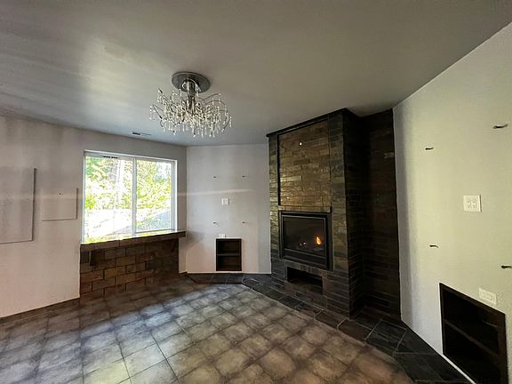 3rd image of 6426 Summerwood Dr E