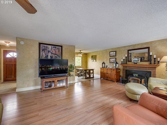 5th image of 9906 NW 15th Ave