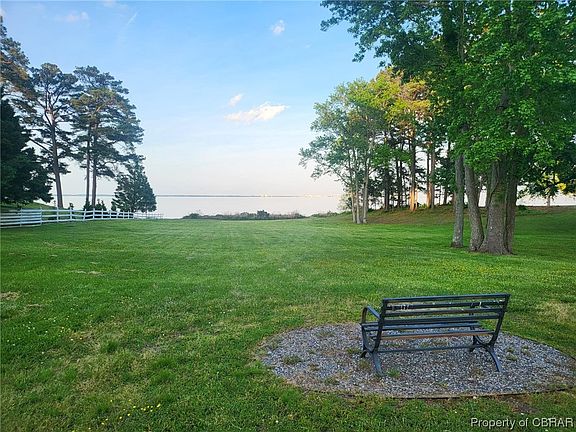 4th image of 22421 James River Dr