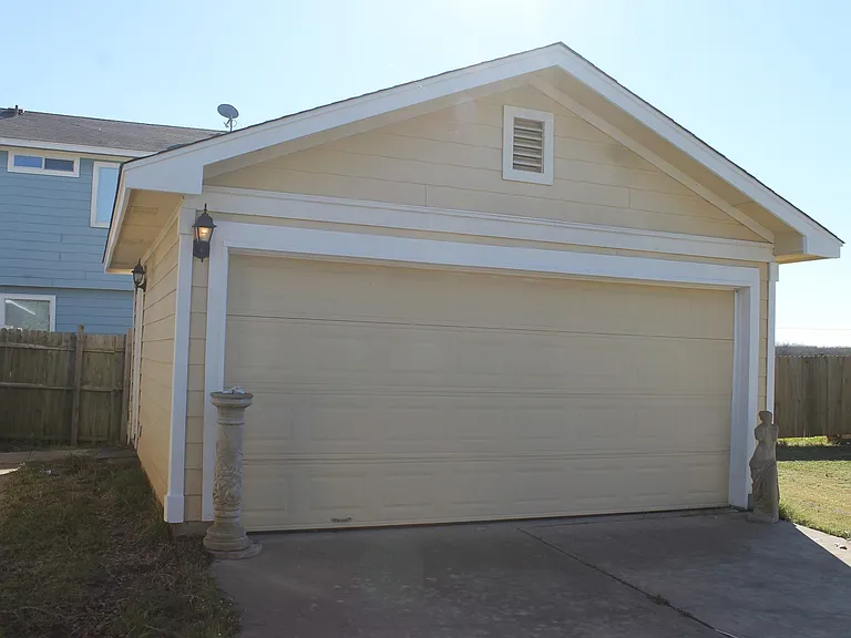 11512 Melstone Dr — Photo 6
