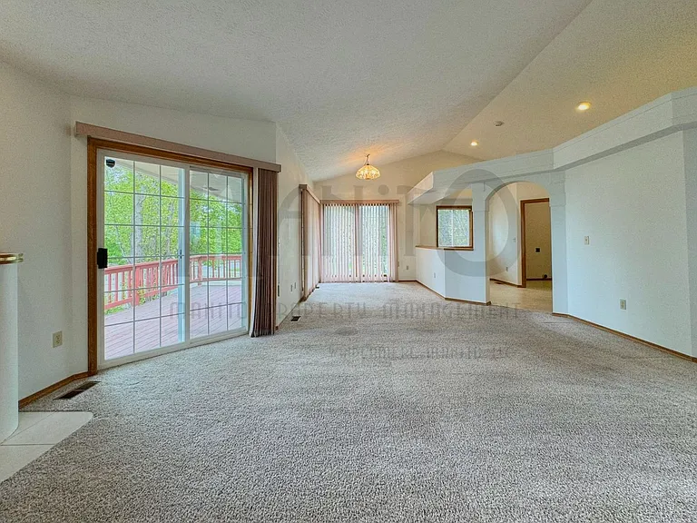 5002 S Morrill Ln — Photo 7