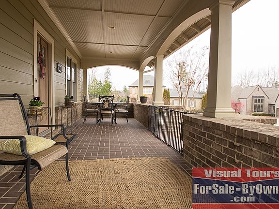 4th image of 3841 Village Center Dr