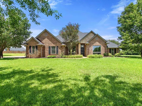 301 Hines Xing, Bullard, TX 75757