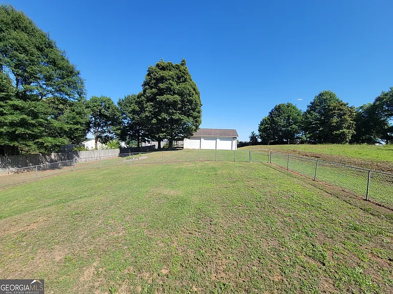 841 Lodgeview Dr — Photo 15