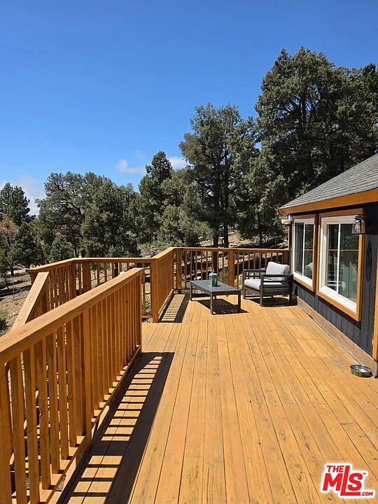 2 bed, 2.0 bath, 972 sqft, $1,899 — Photo 2