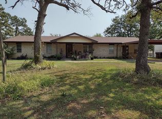 15 Oneda Rd, Tecumseh, OK 74873