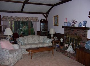 5 Sprague Rd, Foxboro, MA 02035