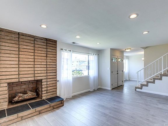 3rd image of 16307 S Manhattan Pl APT 1