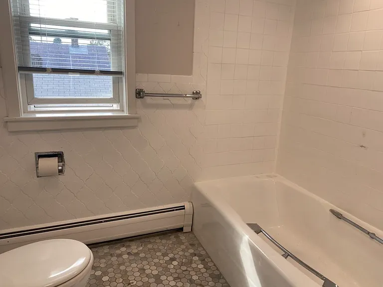 82 Gage Ave #3 — Photo 4