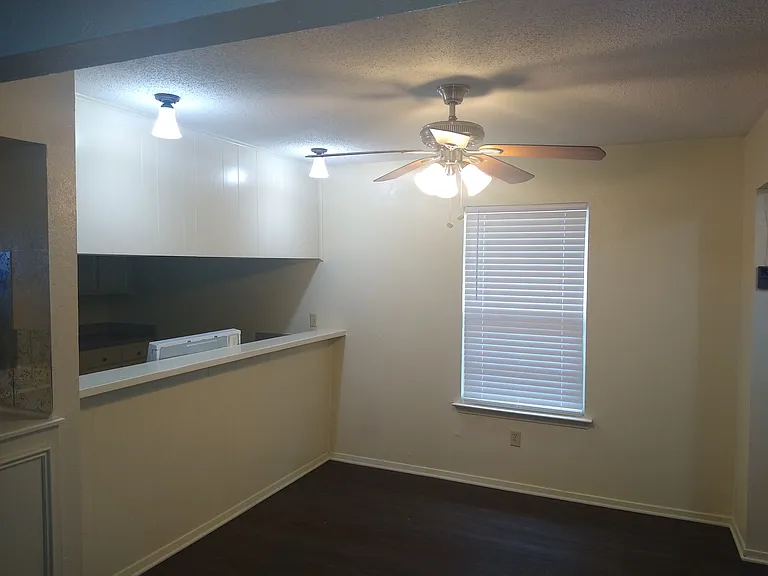 4127 Altamesa Blvd — Photo 20