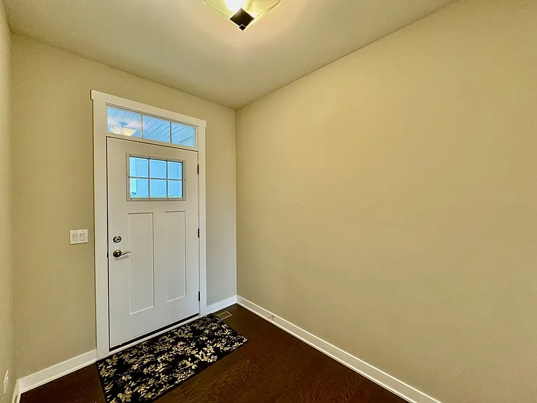 233 Farmstead Ct — Photo 21
