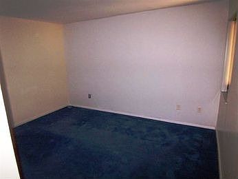 4th image of 4613 Merrick Dr #106