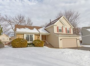 2308 Pennsbury Ct, Schaumburg, IL 60194