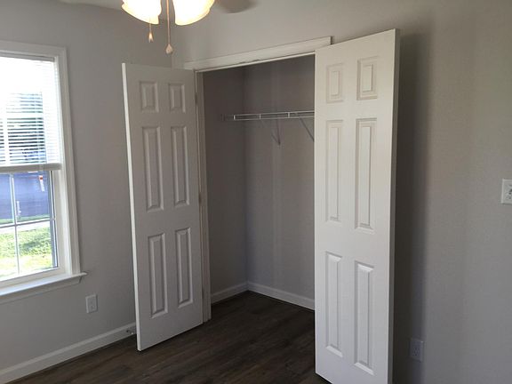 3rd image of 411 N Main St #505