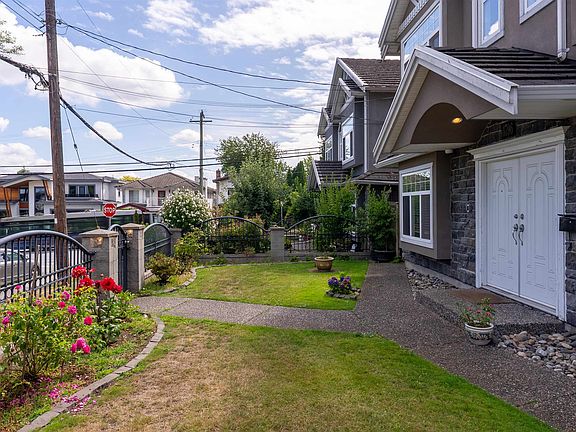 2nd image of 3796 Price St