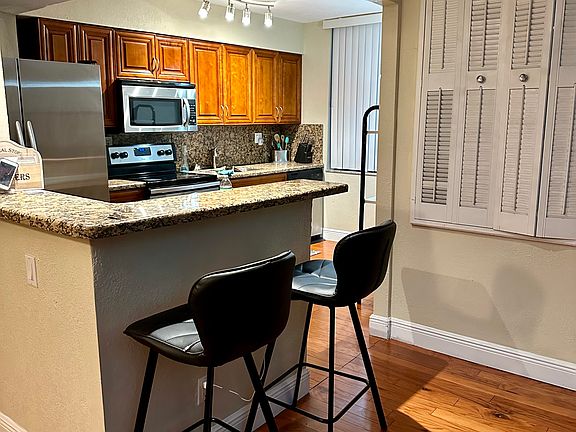 5th image of 7080 Environ Blvd APT 321