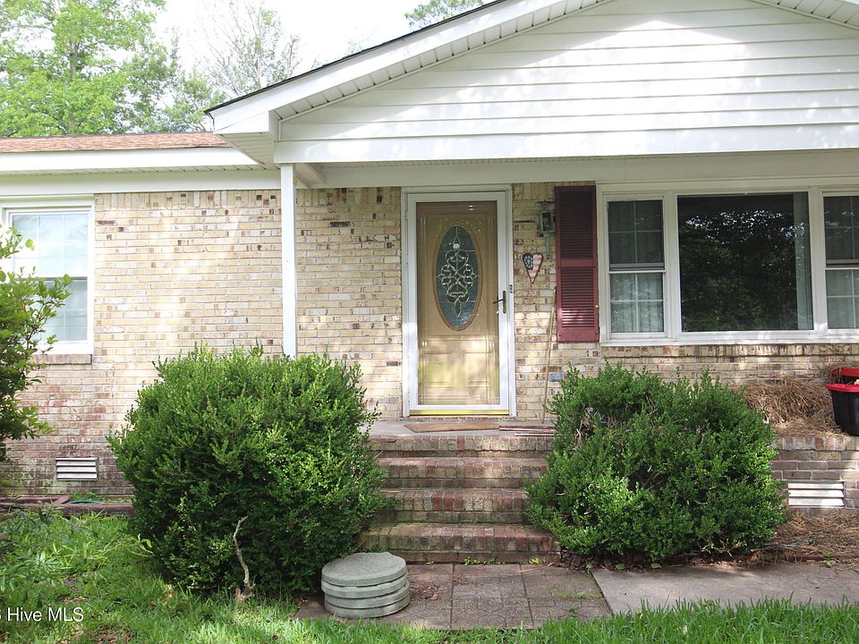 2nd image of 201 Berkshire Drive