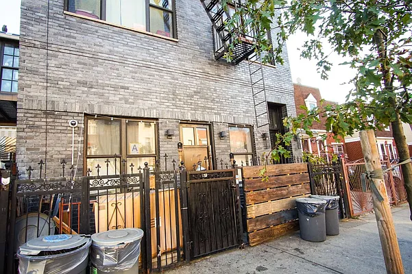 Rented by Lofts and Flats LLC | media 31