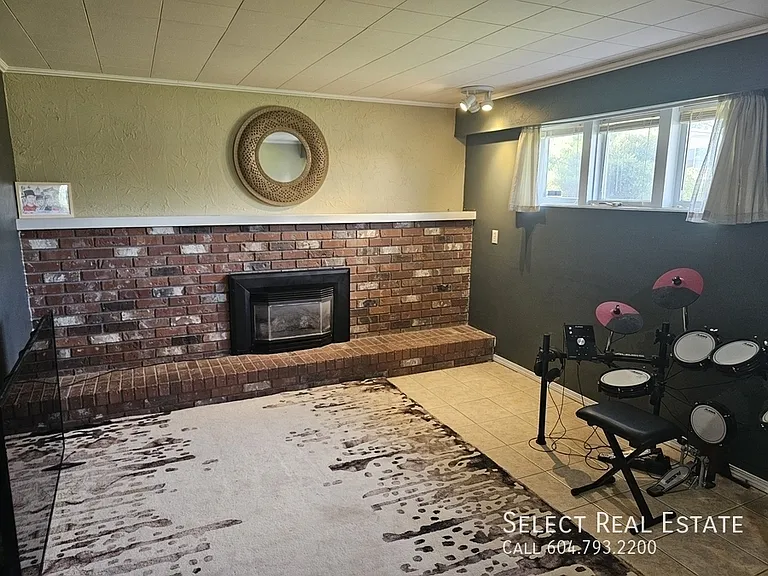 45642 Marshall Ave — Photo 16