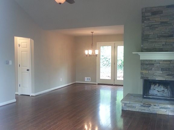 Beautiful Open floor plan