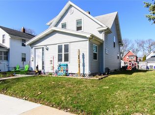 806 N St SW, Cedar Rapids, IA 52404
