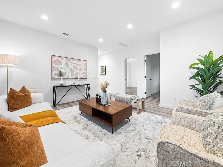1359 Point Loma Pl — Photo 40