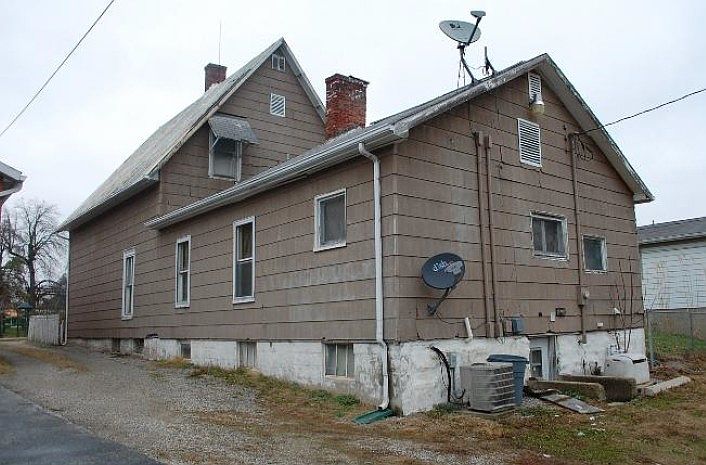 2nd image of 327 Washington St