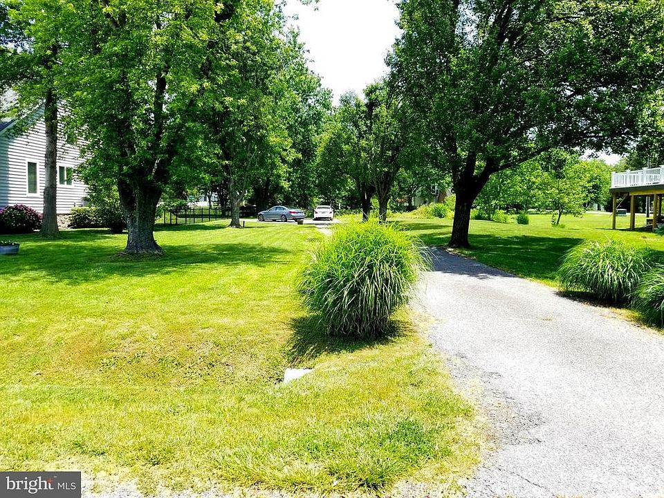 2nd image of Bay Dr
