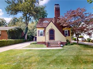 1172 Belrose Rd, Mayfield Heights, OH 44124