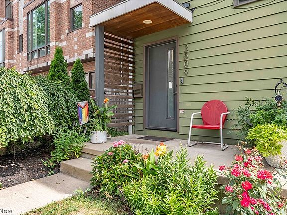 4th image of 2509 Thurman Ave