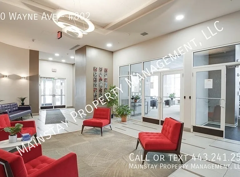 930 Wayne Ave #802 — Photo 16