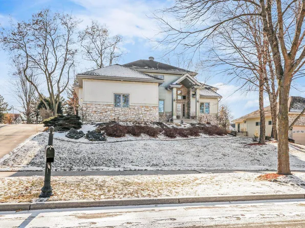 9713 Shadow Wood Dr, Verona, WI 53593