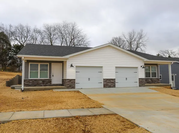 174 Creekvale Dr #B, Vine Grove, KY 40175