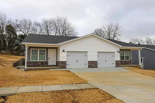 174 Creekvale Dr #B Photo 1