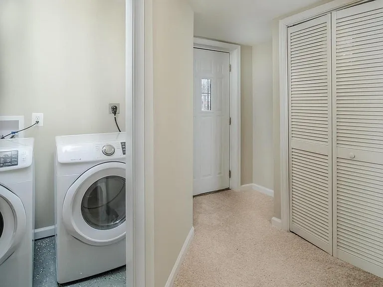 11818 Sylvia Dr — Photo 27