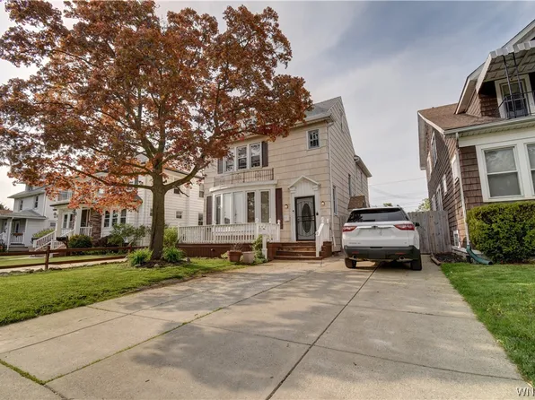 151 W Girard Blvd, Buffalo, NY 14217