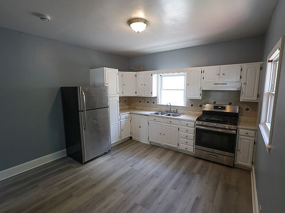 2nd image of 7 Gayland St #2