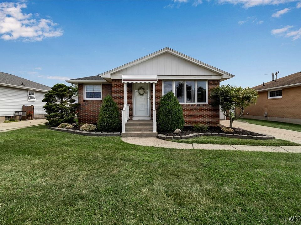 1st image of 37 Bay Ln