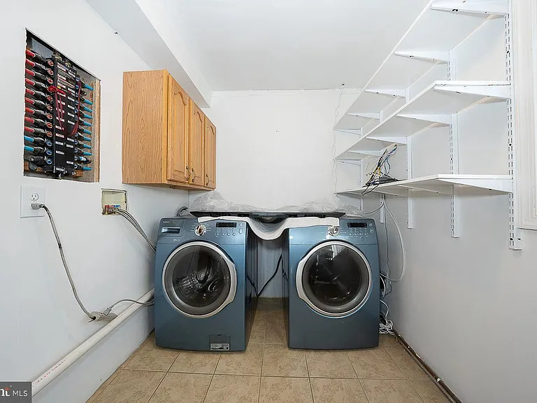 6950 Fowler St — Photo 8