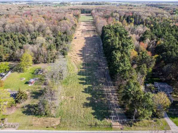 5752 Dowling St, Montague, MI 49437