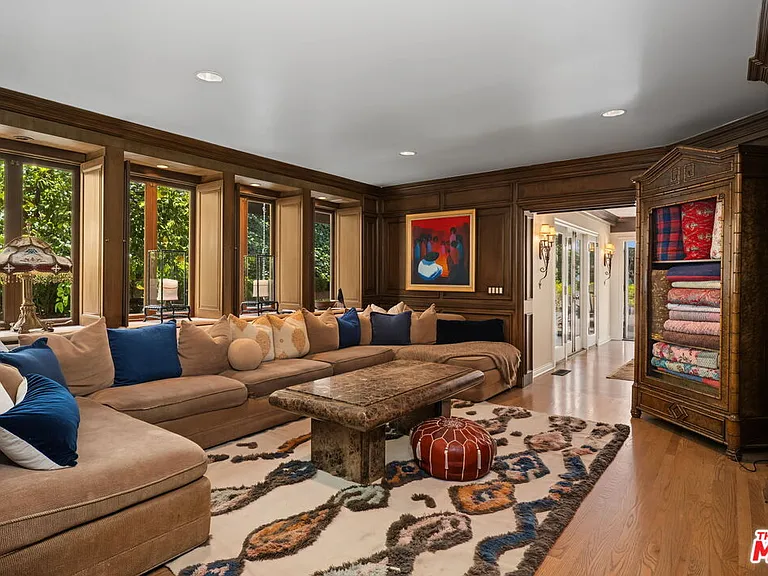 575 N Beverly Glen Blvd — Photo 13