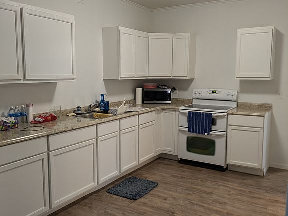 4th image of 324 Lane Ave