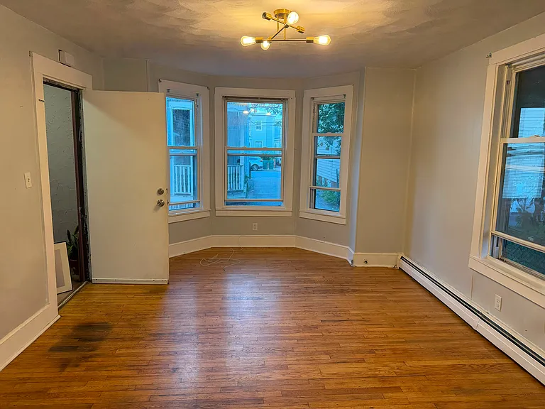 18 Cedar St #1 — Photo 6