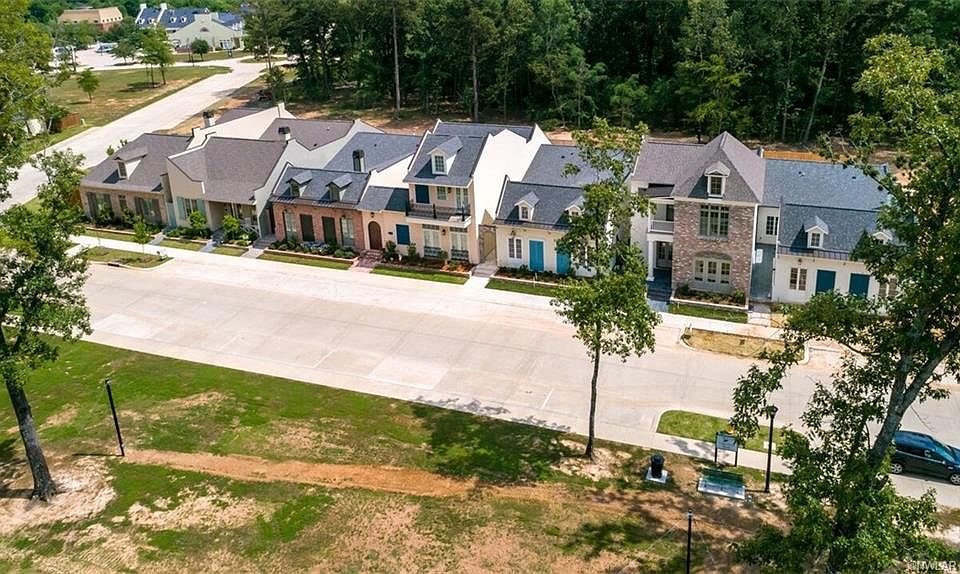 2nd image of 2041 Woodberry Ave #2