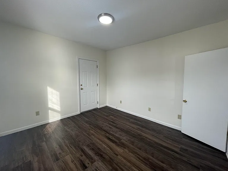 193 N Turner St #3W — Photo 17