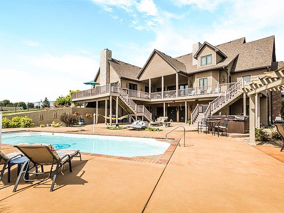 4th image of this home