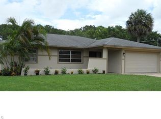 515 Cypress Way E, Naples, FL 34110