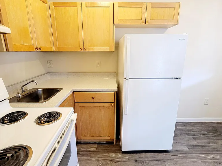1822 Williamsburg Rd #9 — Photo 6